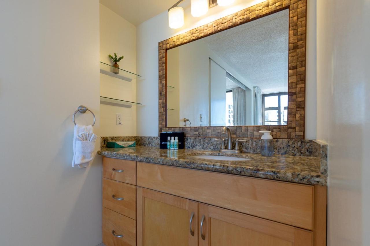Beautifully Renovated 32Nd Floor Deluxe Ocean View Waikiki Condo Condo Honolulu Zewnętrze zdjęcie
