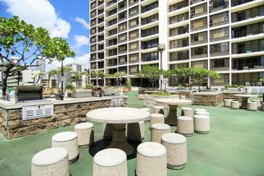 Beautifully Renovated 32Nd Floor Deluxe Ocean View Waikiki Condo Condo Honolulu Zewnętrze zdjęcie